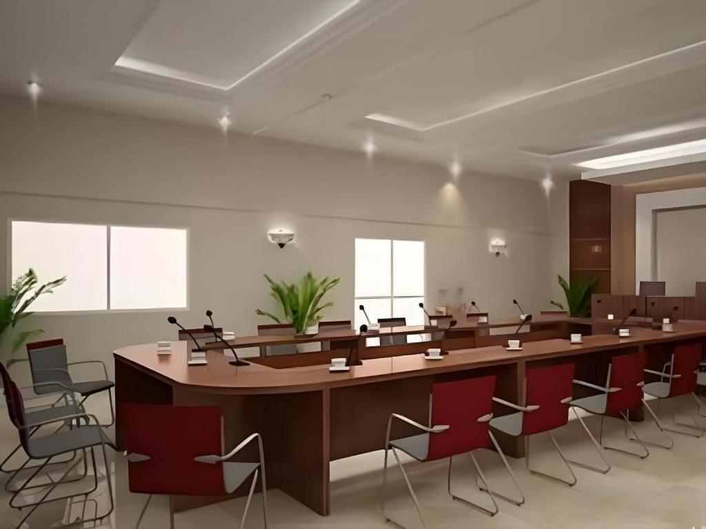 Guest House Nozz Semarang Buitenkant foto